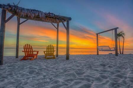The Hemingway Subtropical Luxury On The Tampa Bay别墅 外观 照片