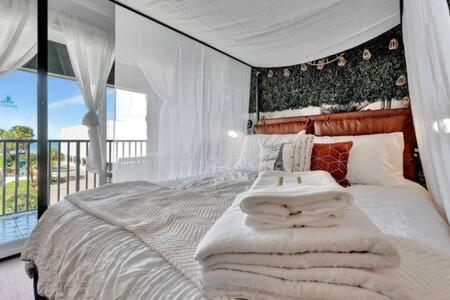 The Hemingway Subtropical Luxury On The Tampa Bay别墅 外观 照片